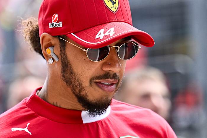 Worstelende Hamilton belooft 'door te gaan' aan het einde van de F1 Summer Break
