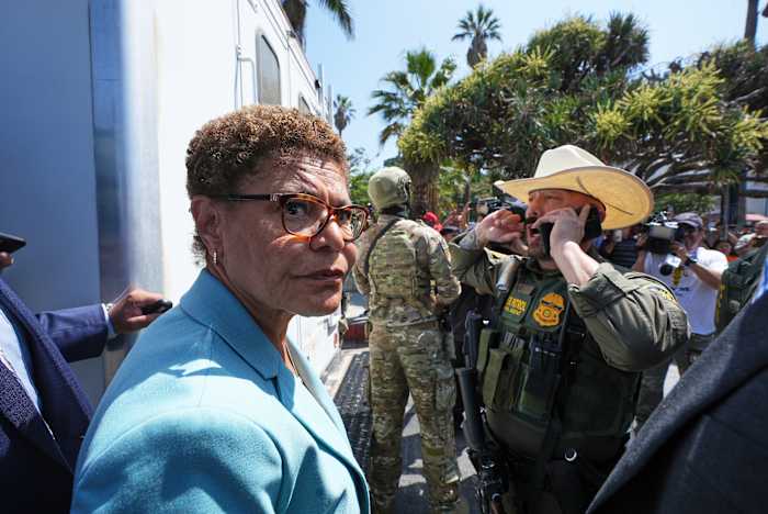 Zwarte burgemeesters van steden Trump nemen af naarmate 'wetteloze' aanzienlijke dalingen van gewelddadige misdaden afnemen