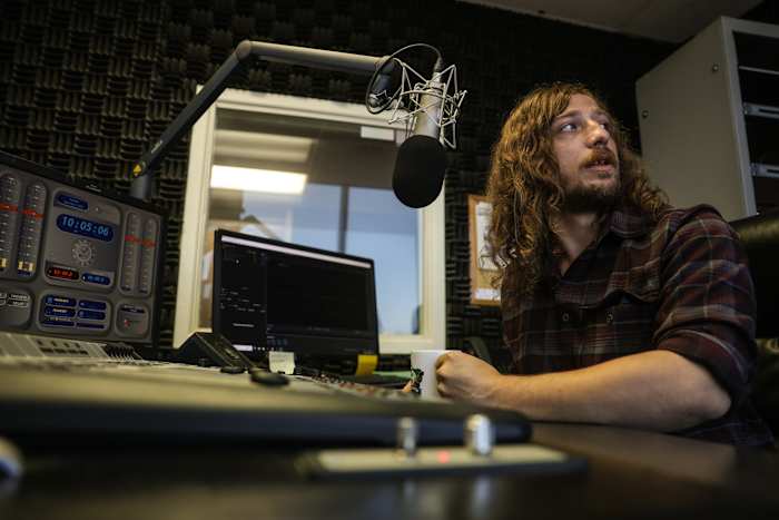 "Dit wordt moeilijk": Texas Public Radio Stations Fighting To To blijven om in de lucht te blijven na bezuinigingen