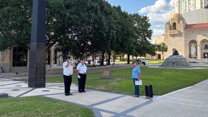 'A zeer emotionele dag': San Antonio -veteranen komen samen om te onthouden 9/11