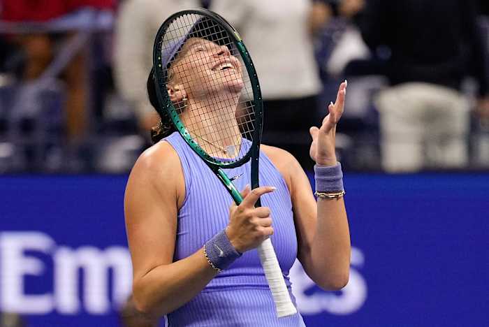 Amanda Anisimova verslaat Naomi Osaka bij de US Open om haar 2e Grand Slam -finale op rij te bereiken