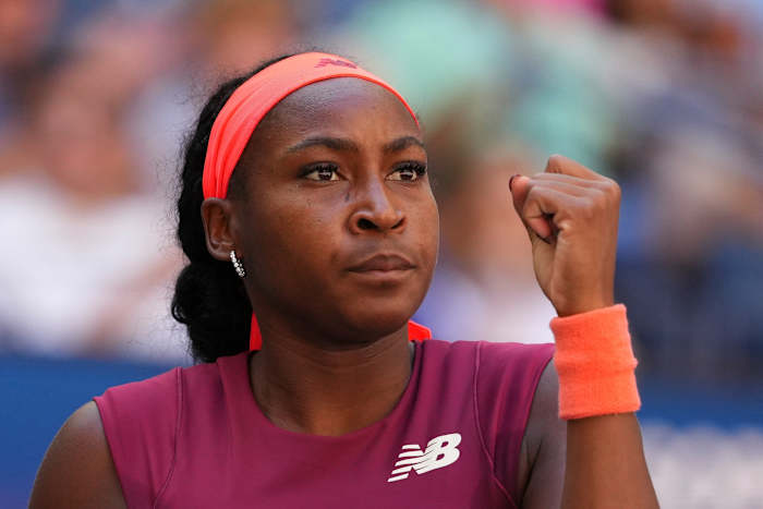 Coco Gauff speelt een stressvrije wedstrijd bij de US Open en speelt vervolgens Naomi Osaka