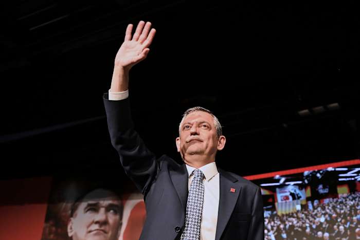 Court Annuls Istanbul Congress van de belangrijkste oppositiepartij van Turkije, verwerpt leiderschap