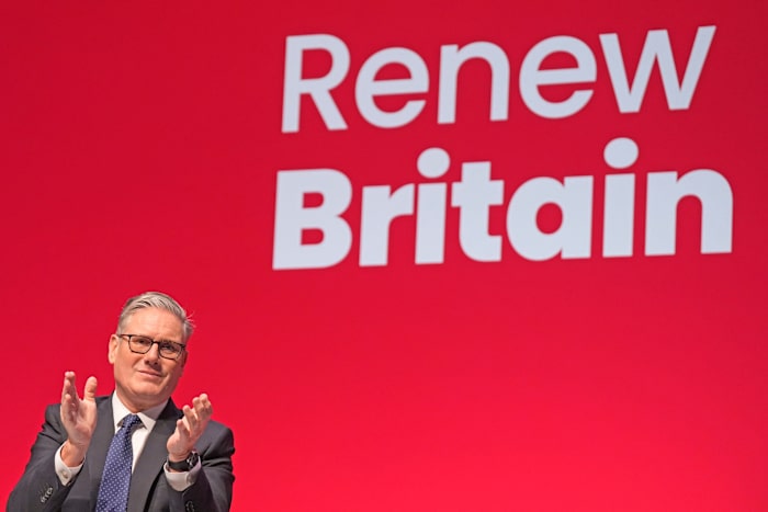 De Britse Starmer hoopt dat een visie op 'vernieuwing' twijfels over zijn leiderschap tot zwijgen kan brengen