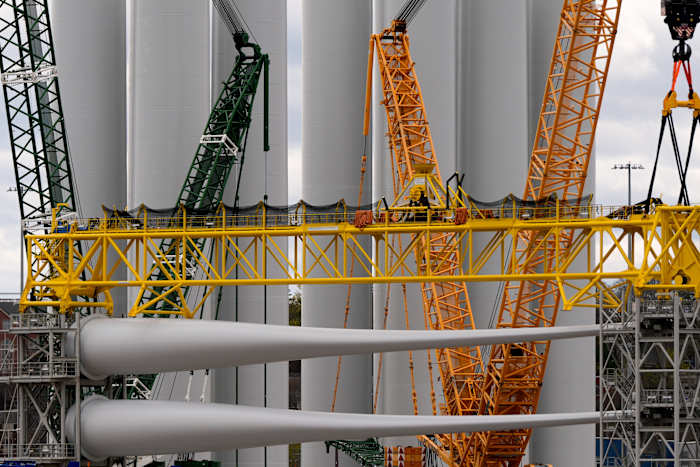 Federale rechter heft het stopcontact van Trump -administratie op van het offshore windparkproject dat bijna compleet is