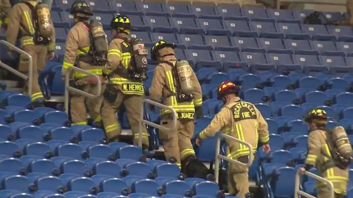 First Responders nemen deel aan 9/11 Memorial Climb bij Alamodome