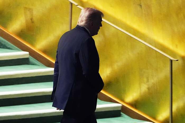 'Green Scam': bij VN, bekeken door de leiders van Drowning Nations ', valt Trump het ethos van klimaatverandering aan