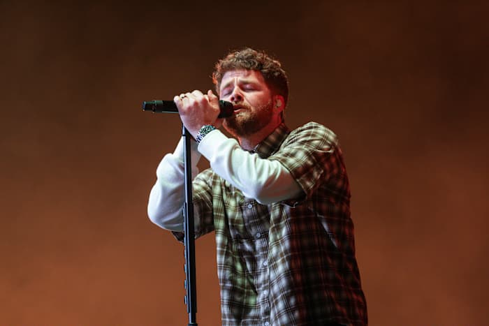 Het nummer van de zomer van dit jaar is een ballad, geen banger. Dit is wat dat over ons zegt