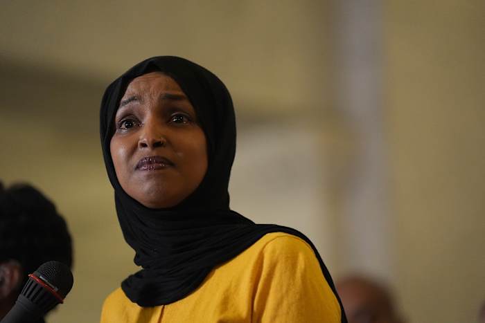 House keert zich terug om Rep. Ilhan Omar te censureren over opmerkingen over Charlie Kirk