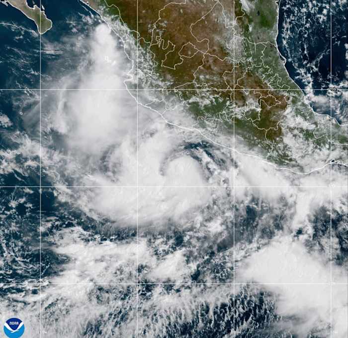 Hurricane Narda heeft zich gevormd in de Stille Oceaan. In de Atlantische Oceaan sporen Gabrielle Hurricane Watch