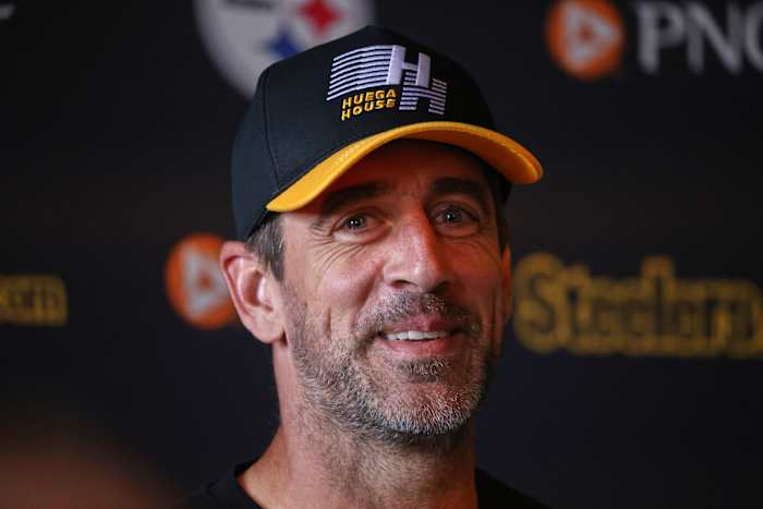 In Ierland praat Aaron Rodgers over Guinness en NFL International Growth