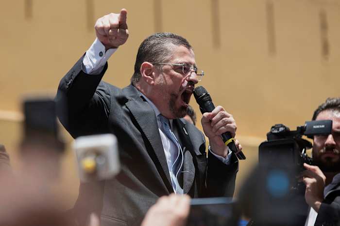 Inspanning om Costa Rica -president Chaves of Immunity te ontdoen, schiet tekort in de stemming van het congres