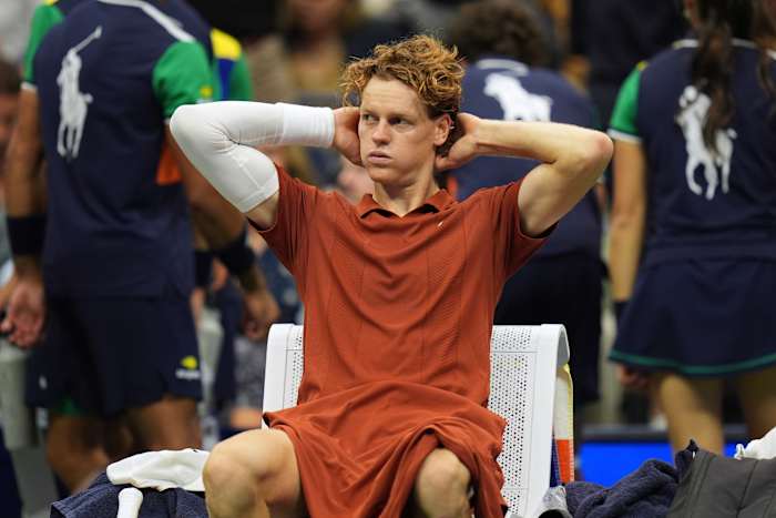 Italiaanse rapper Fedez beschuldigd van het aanzetten tot raciale haat voor teksten gericht op Jannik Sinner