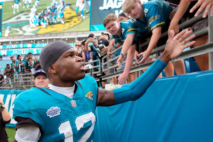 Jaguars rookie Travis Hunter gelooft dat hij 'meer kan en kan het beter doen' na het debuut van NFL