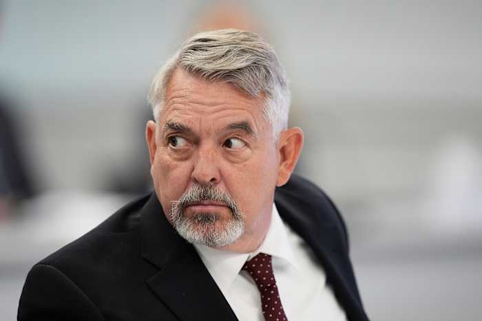 Kennedy's vaccinadviseurs wegen Covid-19 Shot-aanbevelingen