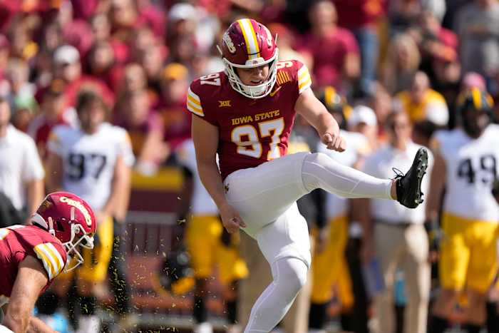 Kyle Konrardy's late 54-yard velddoelpunt geeft nr. 16 Iowa State 16-13 overwinning op Hawkeyes