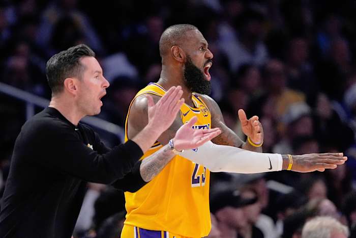 Lakers-coach JJ Redick ontving verlenging voorafgaand aan het volledige seizoen van LeBron James-Luka Doncic Pairing