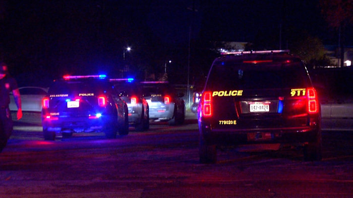 Man Shot, gedood bij het appartementencomplex van Southeast Side, zegt SAPD