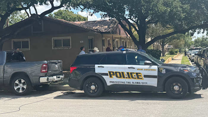 Man gearresteerd, beschuldigd van het fataal neerschieten van zijn neef aan de westkant, zegt Affidavit zegt