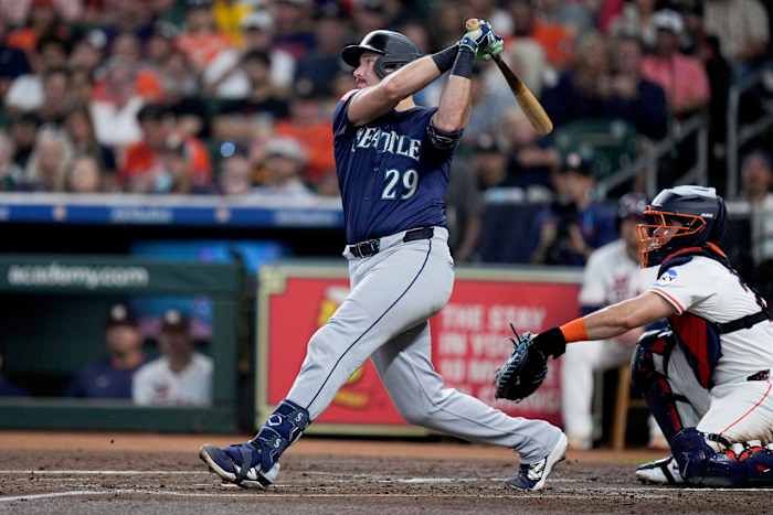 Mariners slugger Cal Raleigh raakt MLB-toonaangevende 58e thuisrun tegen Astros