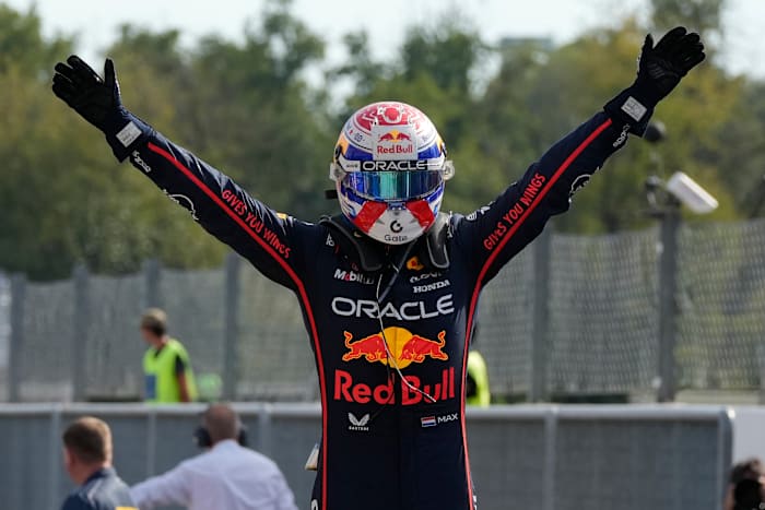 Max Verstappen claimt de dominante overwinning bij de Italiaanse Grand Prix voor de 1e overwinning sinds mei