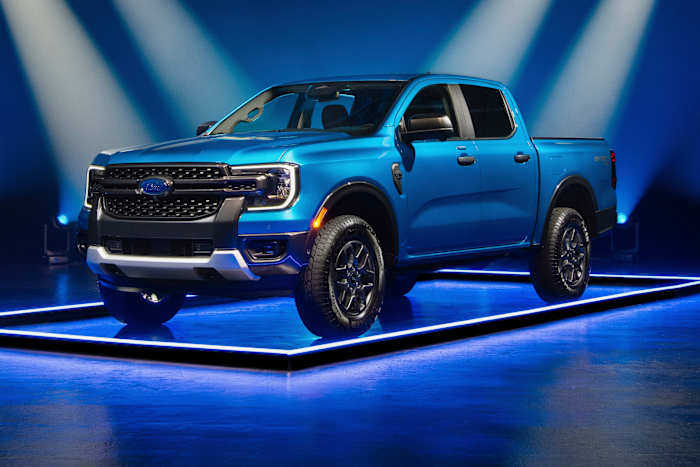 Meer dan 100.000 Ford -voertuigen teruggeroepen vanwege airbag tranen, zegt NHTSA