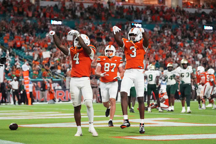 Miami zou lid worden van Ohio St, Penn St en LSU als een top-vier zaadje in AP Top 25-gebaseerde CFP-beugel