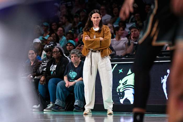 New York Liberty scheidt manieren met kampioenschap-winnende coach Sandy Brondello