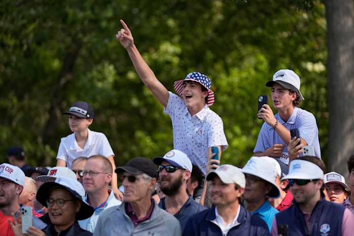 New Yorkers genieten van hun sporten en zijn klaar om luid te zijn en op hun geliefde Bethpage te worden opgegroeid