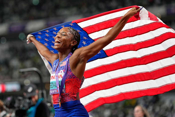 Nieuwe US ​​Sprint-ster Melissa Jefferson-Wooden hielp het leven van haar vader te redden toen ze 17 was