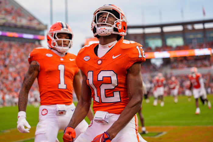 Nr. 8 Clemson overleeft angst van Troy, wint 27-16 terwijl Wesco 2 tweede helft TD's vangt