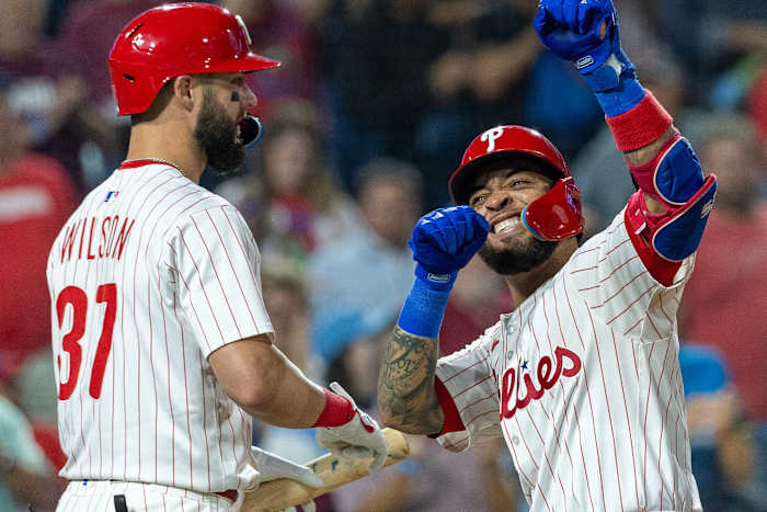 Phillies sluit een eerste ronde doei af en slaat een teamrecord 8 homers om de Marlins te routeren