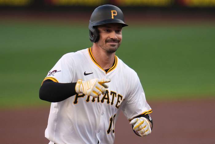 Pirates sloten de Dodgers uit terwijl Ohtani de geplande start op de heuvel overgaat vanwege ziekte