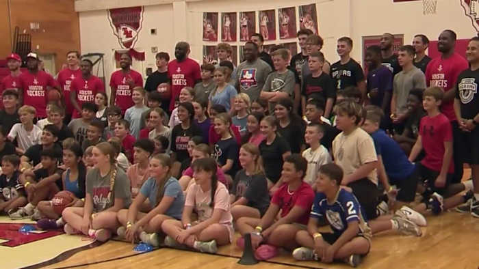 Pro -teams gebruiken sport voor genezing en bieden plezier en middelen aan meer dan 2.000 Hill Country Families