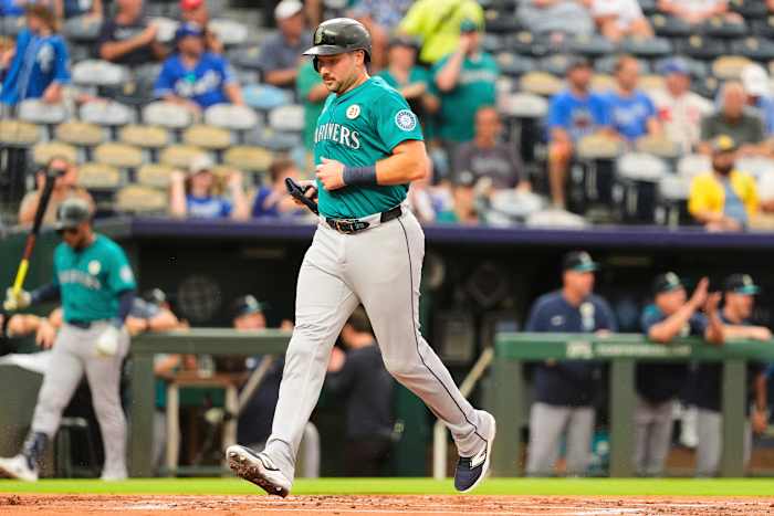 Raleigh breekt het schakelrecord van Mantle, Ties Griffey's Mariners Record met 55e en 56e uur