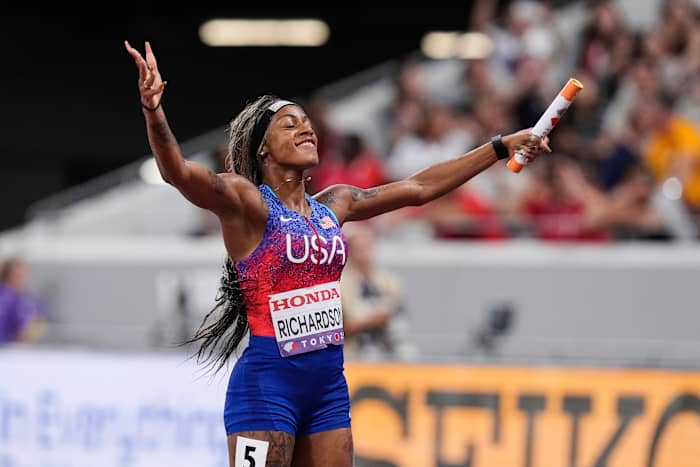 Relais in de regen! Sha'Carri, Sydney, Noah Anchor wint op een grote sluitingsdag voor Amerikanen op Worlds