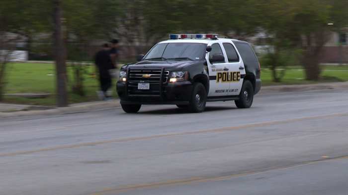 SAPD -officier zoekt herstel na vermeende falen om meerdere afdelingsprotocollen te volgen