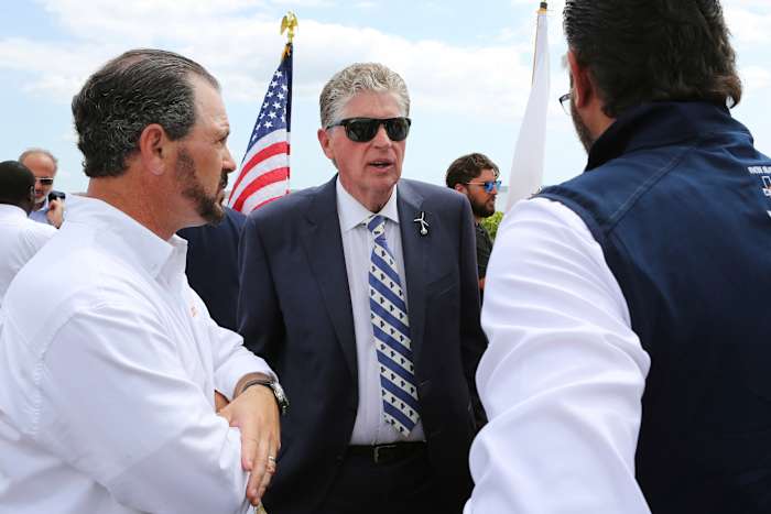 Staten en ontwikkelaar Sue Sue de Trump -administratie voor het stoppen van werk aan het offshore windpark uit New England