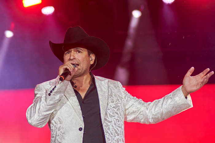 Tejano -ster Bobby Pulido lanceert South Texas Congressional Run