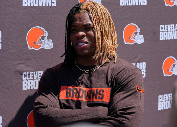 Teruglopende Quinshon Judkins tekent rookie -contract met Browns