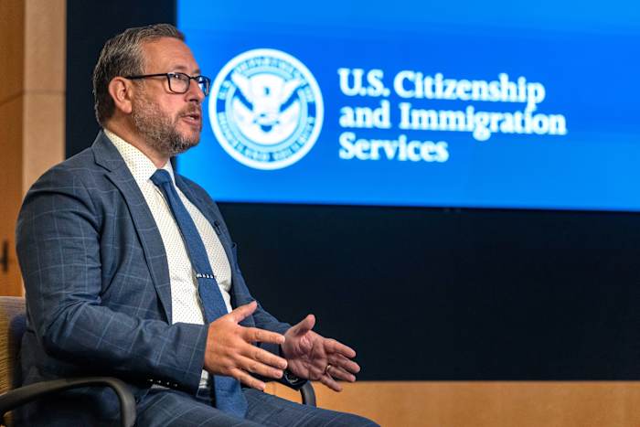 Top US Immigration Official verdedigt regel voor 'anti-Amerikaanse weergaven' in groene kaart, visumproces