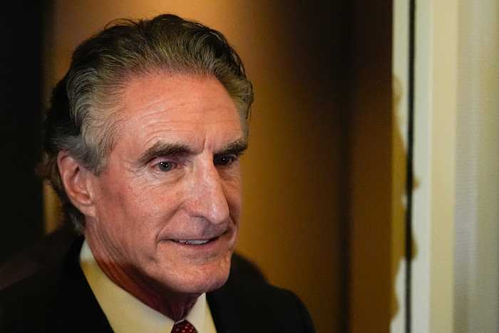 Trump-administratie opent meer land voor kolenwinning, biedt $ 625 miljoen om kolengestookte energiecentrales te stimuleren