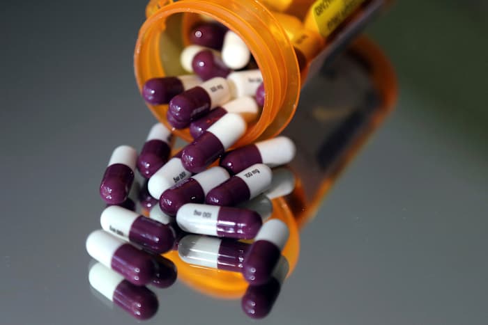 Trump plant een flinke belasting op geïmporteerde medicijnen, waardoor hogere prijzen en tekorten riskeren