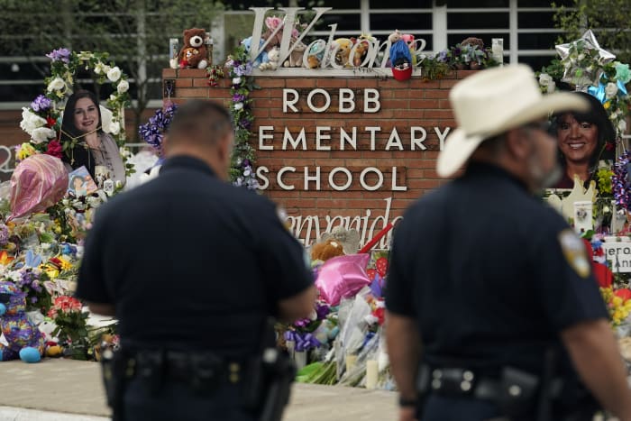 Uvalde CISD geeft sms -berichten vrij uit de nasleep van Robb Elementary Shooting