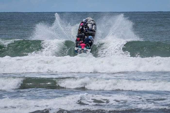 Venezolanen in 'reverse migratie' duwden naar nieuwe gevaren in een poging om naar huis terug te keren