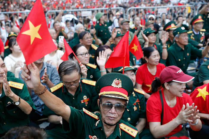 Vietnam viert 80 jaar sinds hij onafhankelijkheid verklaart met vlaggen, Boba Tea en een militaire parade