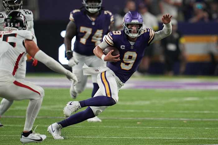 Vikings QB McCarthy's verstuikte enkel zal hem buiten houden voor de volgende wedstrijd versus Burrow-Less Bengals