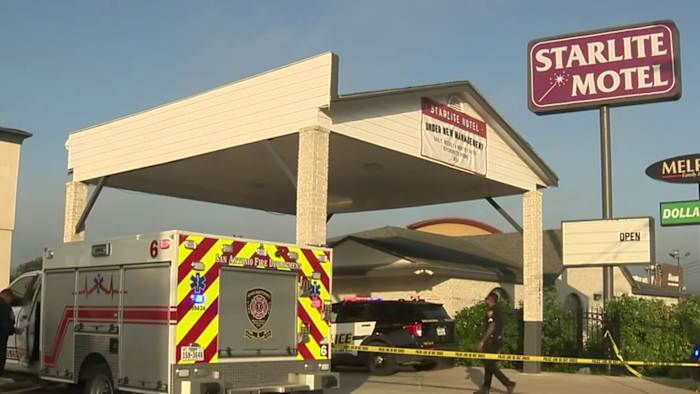 Autoriteiten identificeren man gedood bij schietpartij in motel Northwest Side