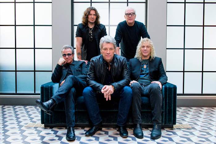 Bon Jovi gaat op pad. Band kondigt eerste tour aan sinds Jon Bon Jovi's stembandoperatie