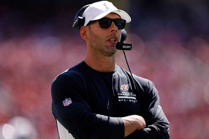 Cardinals-coach Jonathan Gannon heeft een boete van $100.000 opgelegd gekregen voor een nevenincident met een speler, zeggen AP-bronnen